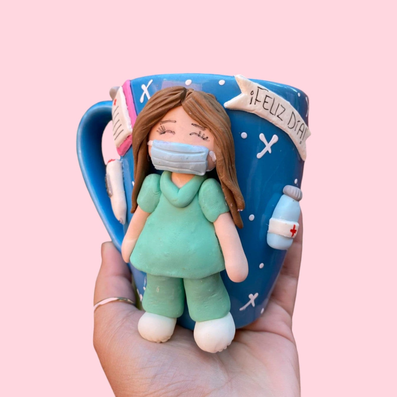 Taza enfermera de uniforme menta