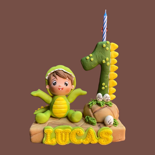 Vela personalizada de niño dinosaurio